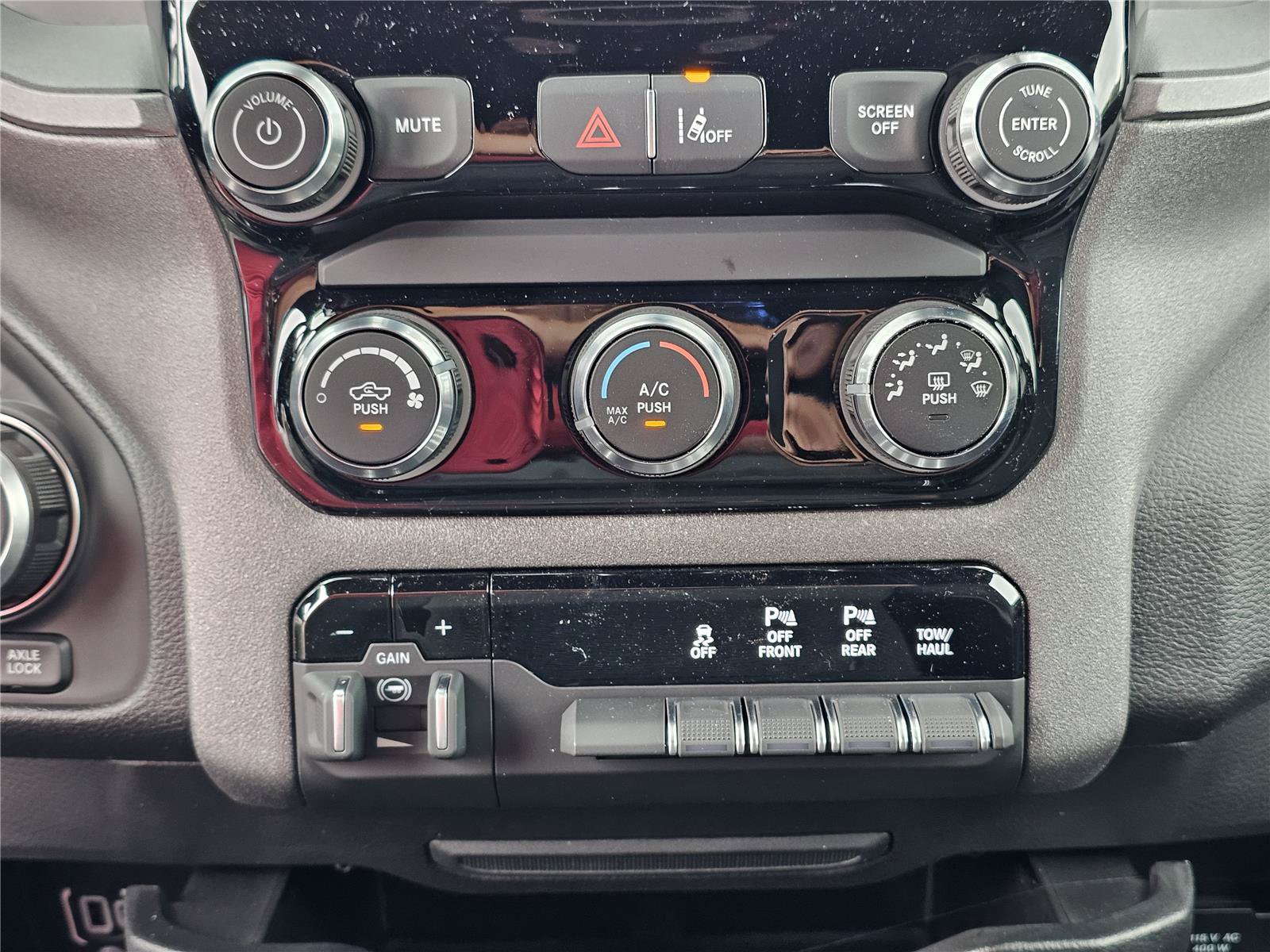 New 2026 RAM 1500 Warlock AWD/4WD image 29