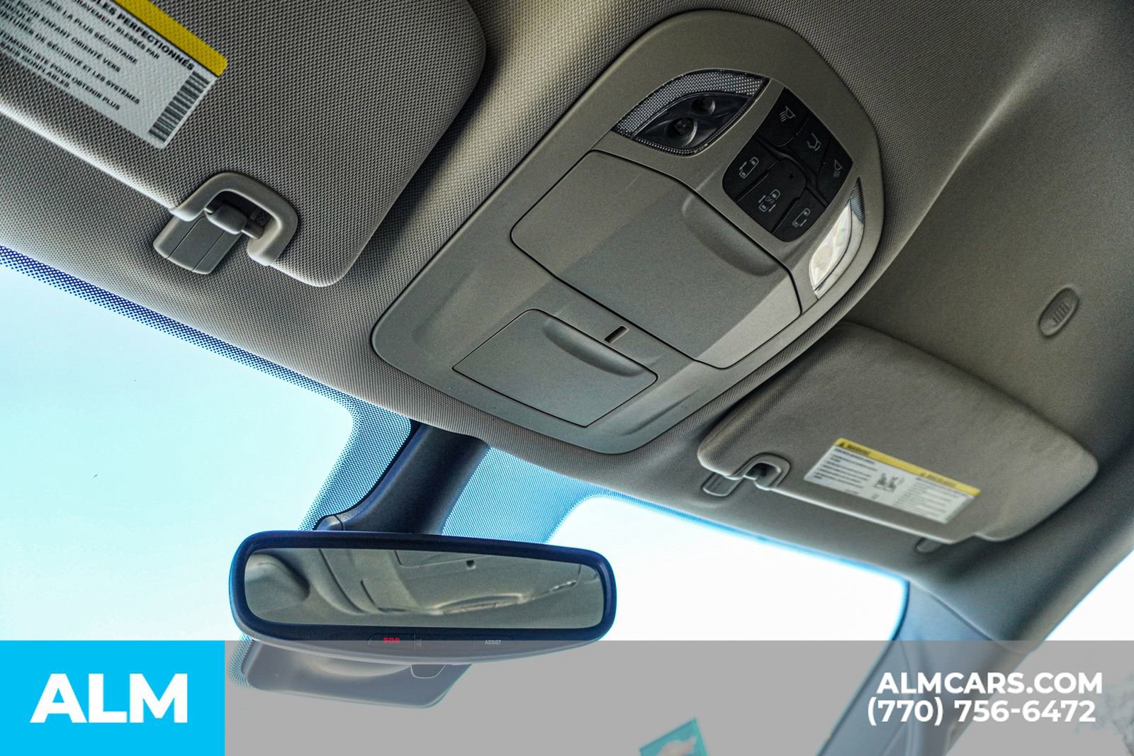 Used 2024 Chrysler Pacifica Select image 61