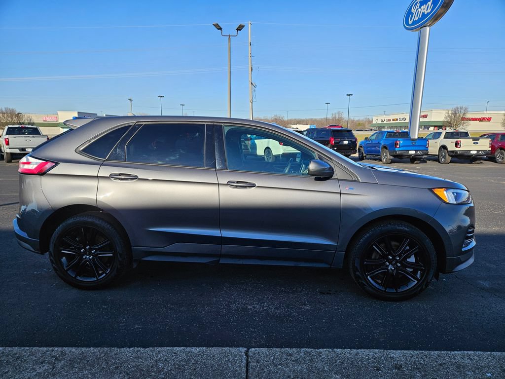 Used 2023 Ford Edge ST-Line w/ Class II Trailer Tow Package AWD/4WD image 5