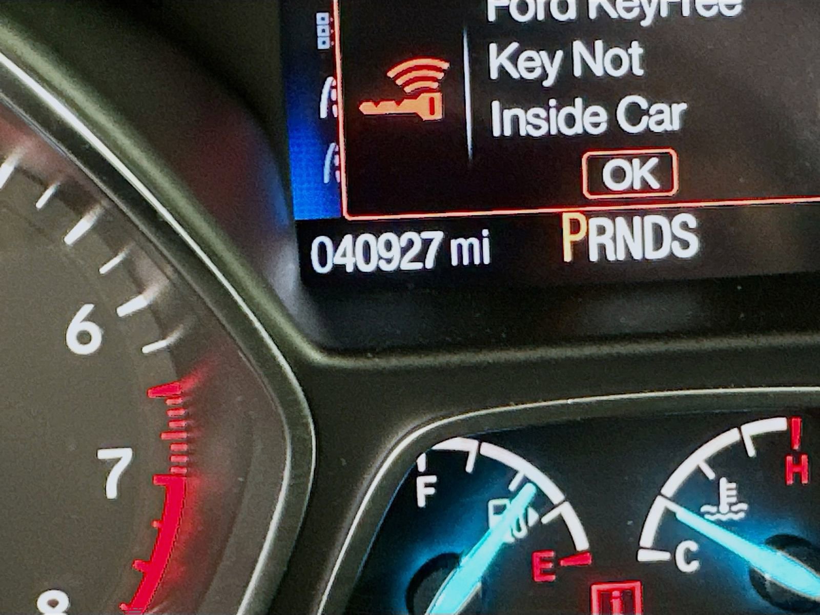 Used 2019 Ford Escape SEL FWD image 12