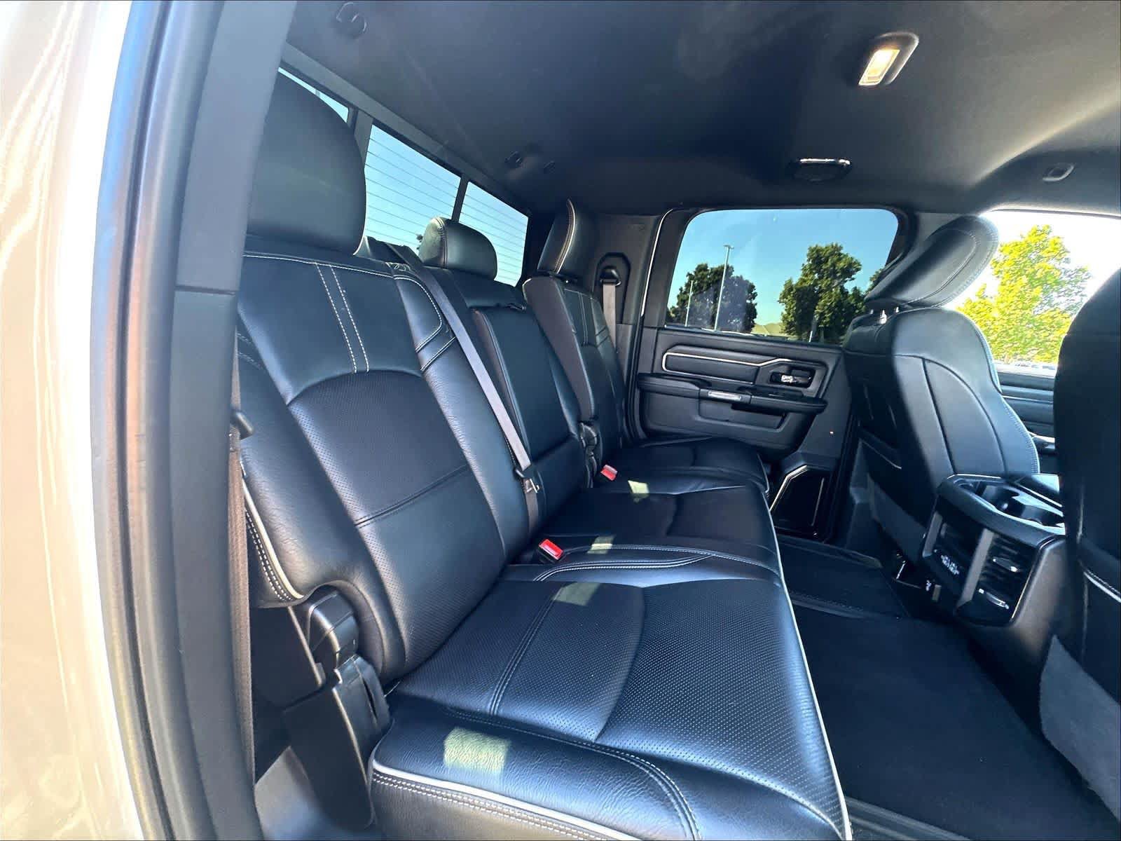 Used 2022 RAM 3500 Limited AWD/4WD image 27