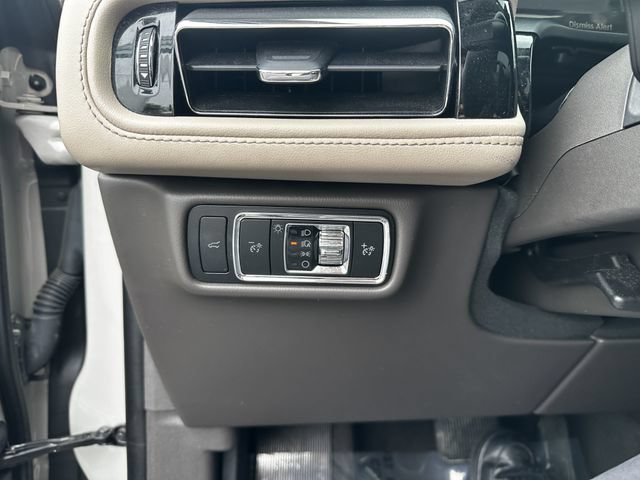 Certified 2023 Lincoln Aviator AWD w/ Premium Package image 30