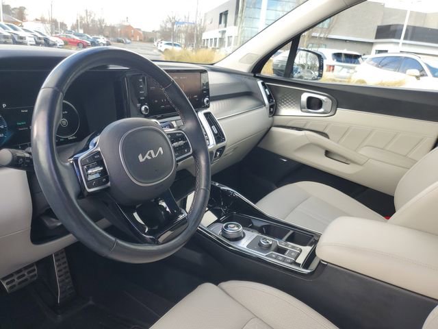Certified 2022 Kia Sorento SX Prestige w/ Panoramic Sunroof Package image 15