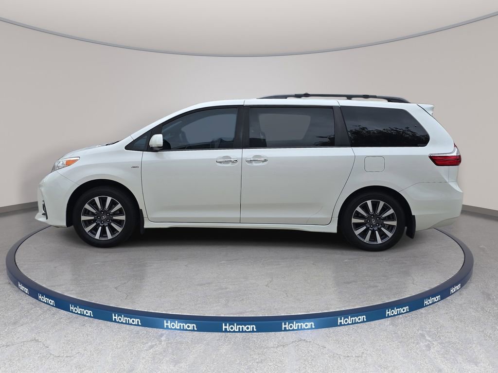 Used 2019 Toyota Sienna XLE w/ XLE Navigation Package AWD/4WD image 9