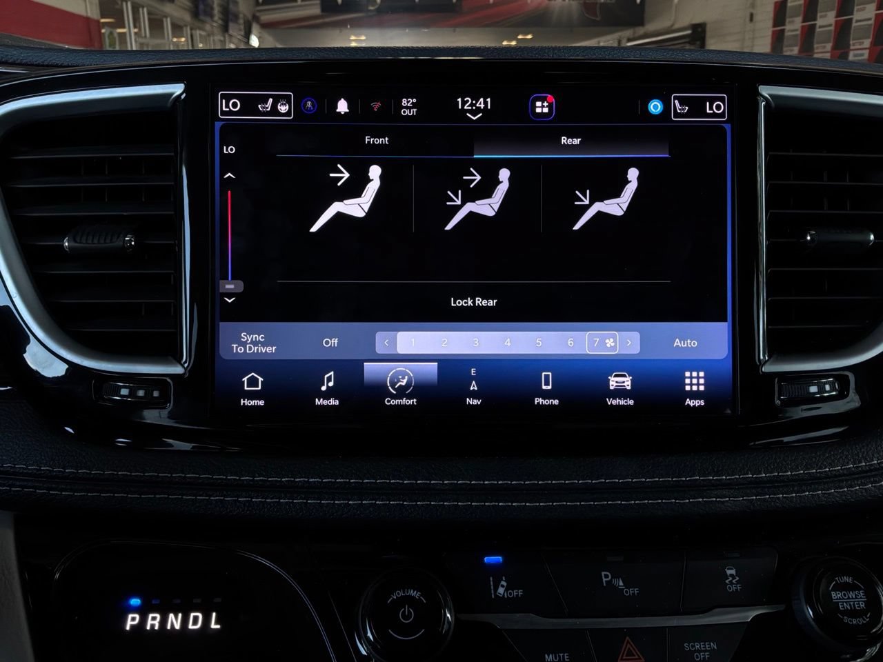 Used 2023 Chrysler Pacifica Limited FWD image 42