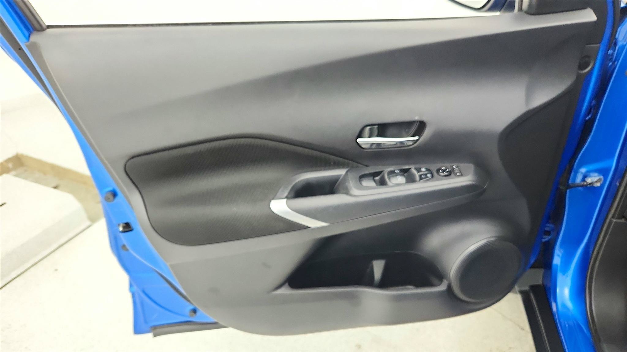 Used 2024 Nissan Kicks SV FWD image 22