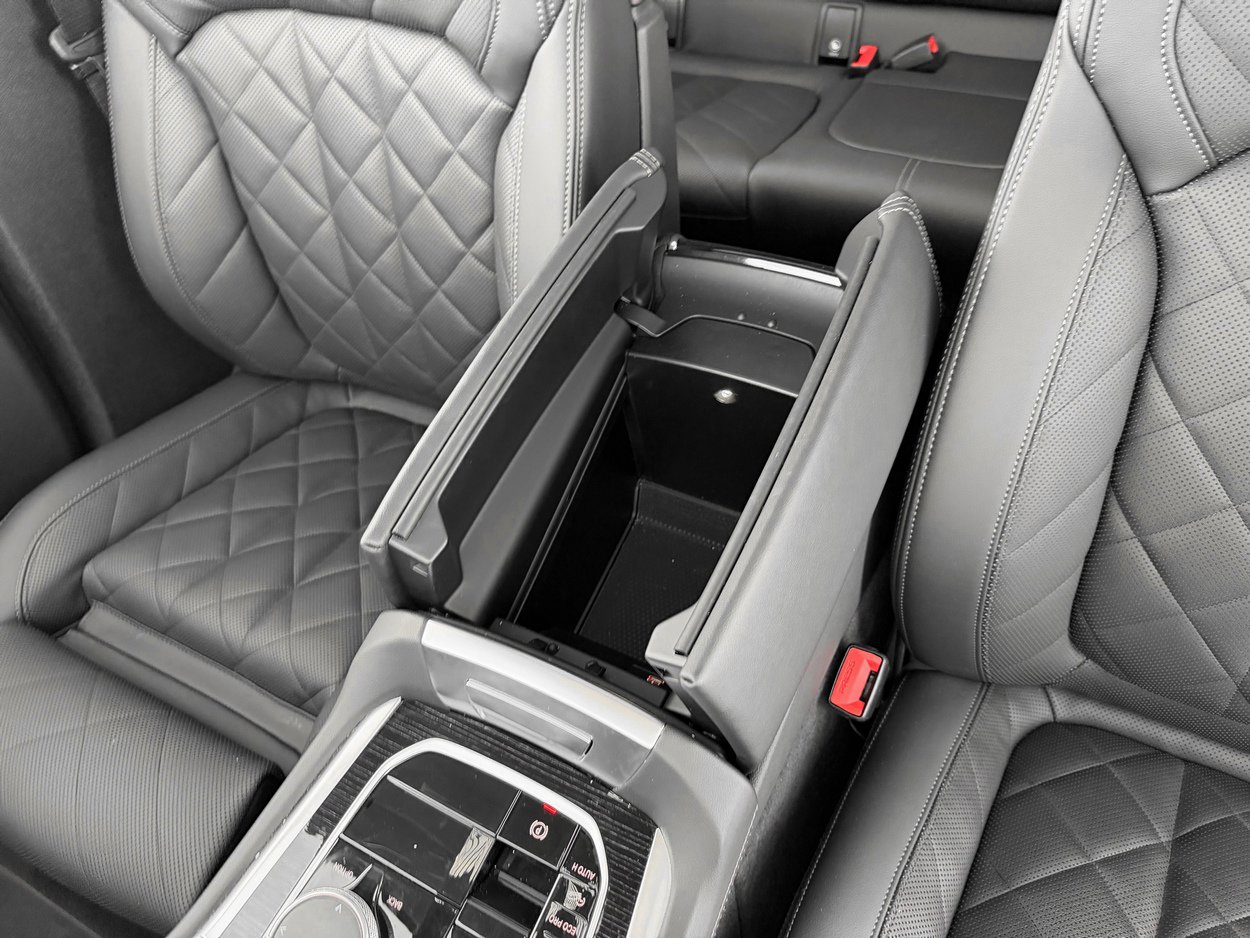 Used 2026 BMW X6 xDrive40i w/ Climate Comfort Package image 20