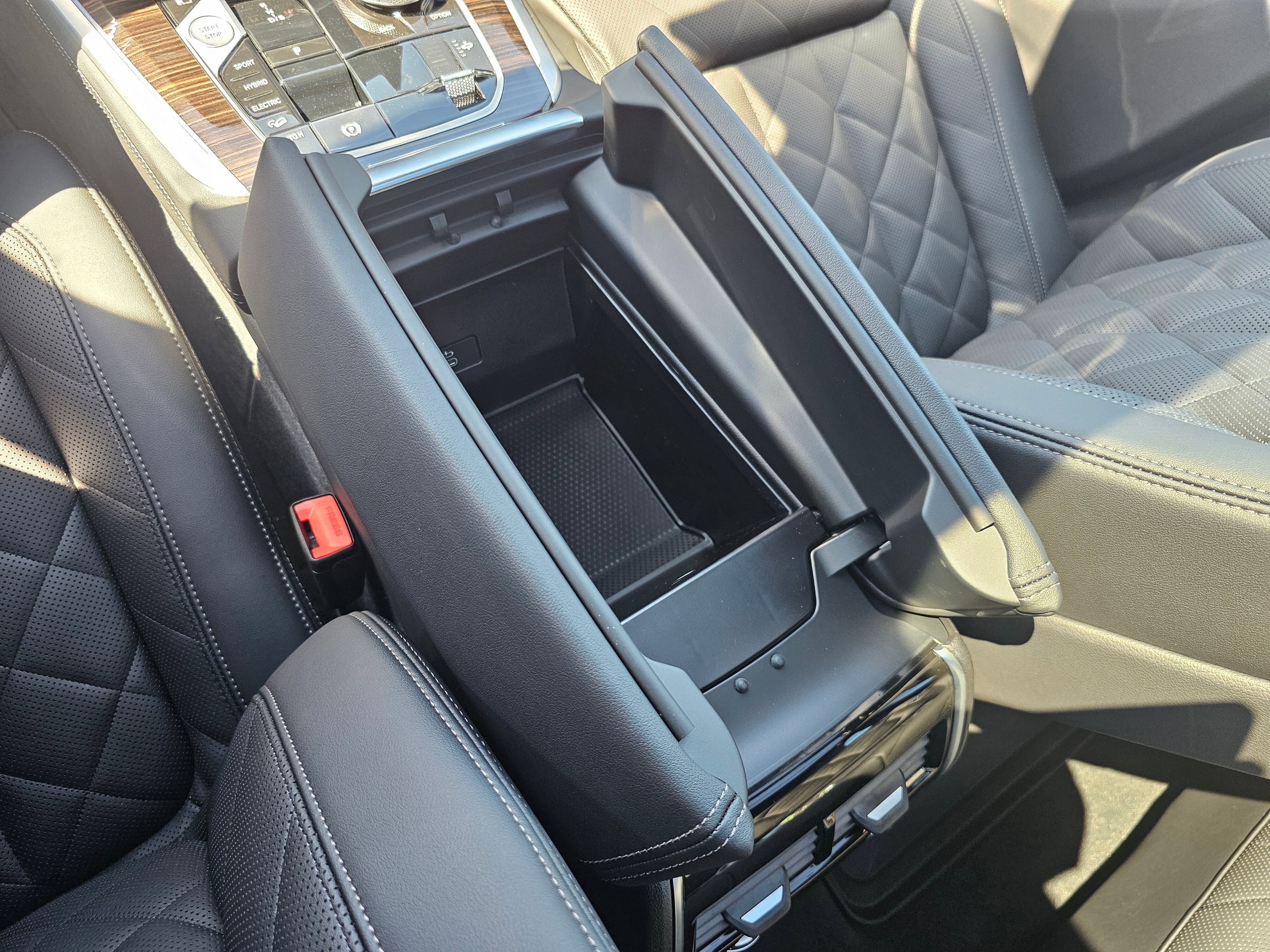 New 2026 BMW X5 xDrive50e image 24