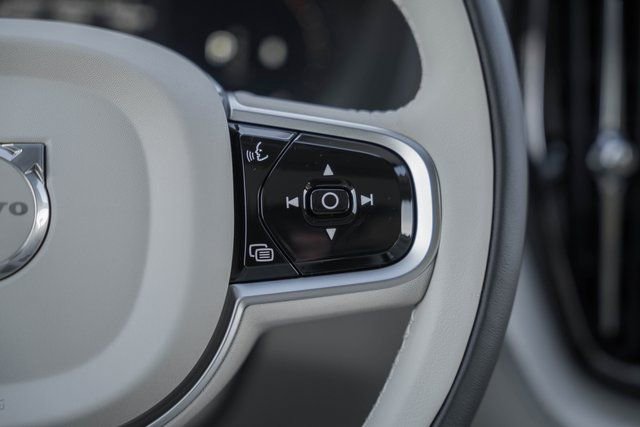 New 2026 Volvo XC60 B5 Ultra w/ Protection Package Premier image 27