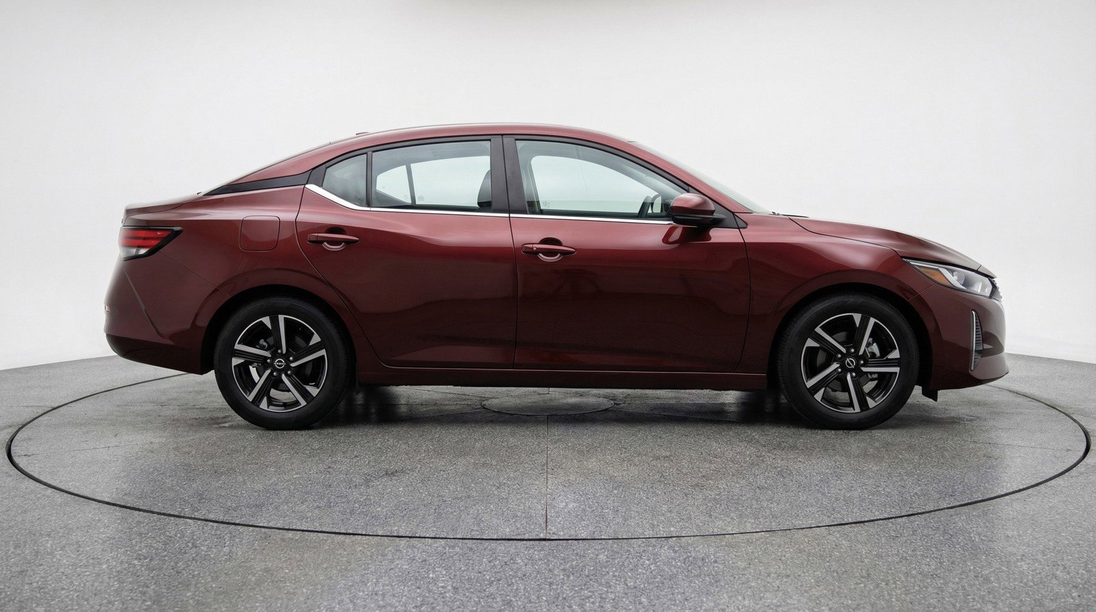 Used 2025 Nissan Sentra SV FWD image 9