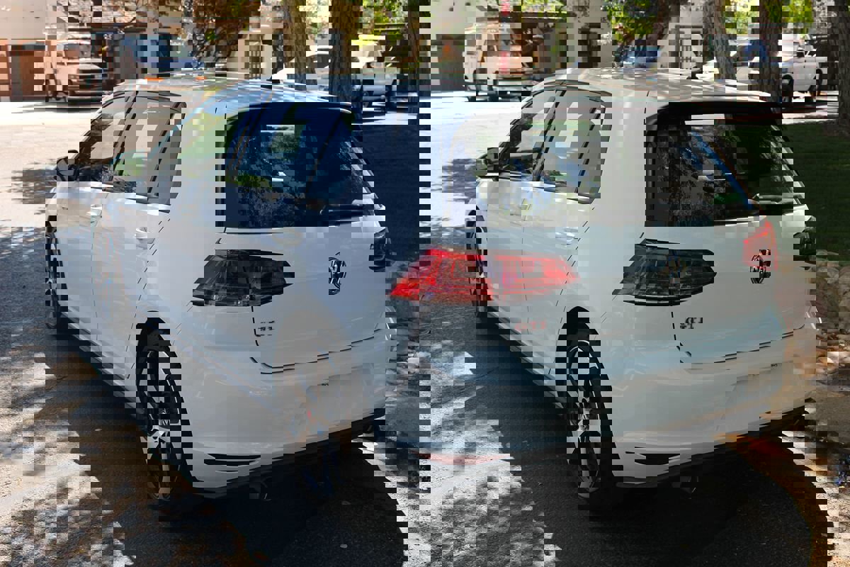 Used 2015 Volkswagen GTI Autobahn image 47