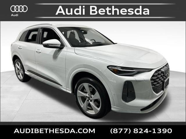Certified 2025 Audi Q5 Premium Plus AWD/4WD image 1