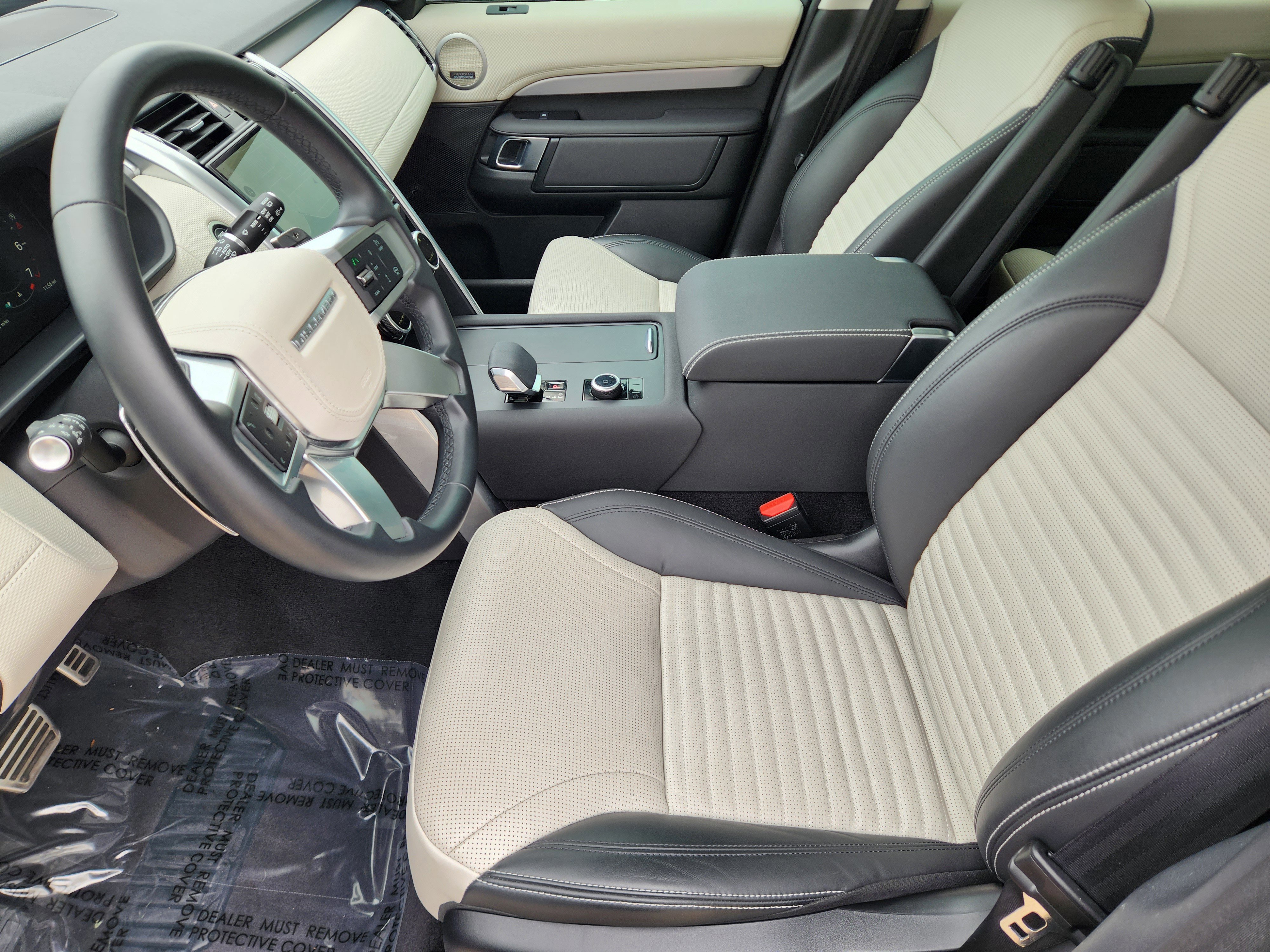 Certified 2025 Land Rover Discovery Dynamic SE AWD/4WD image 8