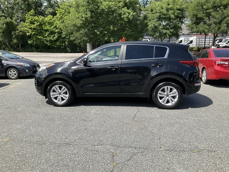 Used 2017 Kia Sportage LX AWD/4WD image 7