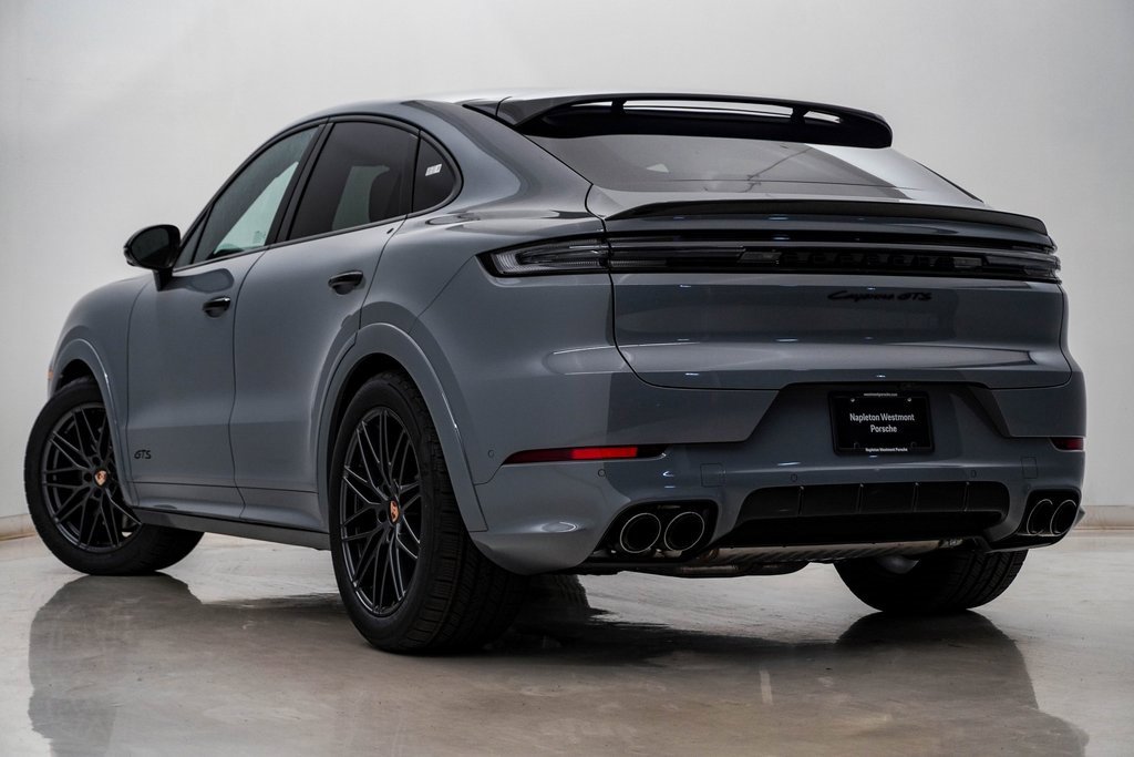 New 2026 Porsche Cayenne GTS image 3