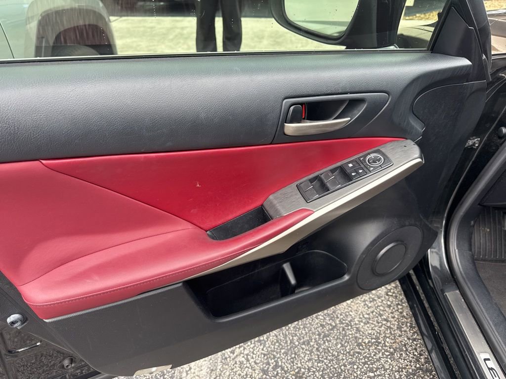 Used 2019 Lexus IS 300 F Sport w/ F Sport Package RWD image 3
