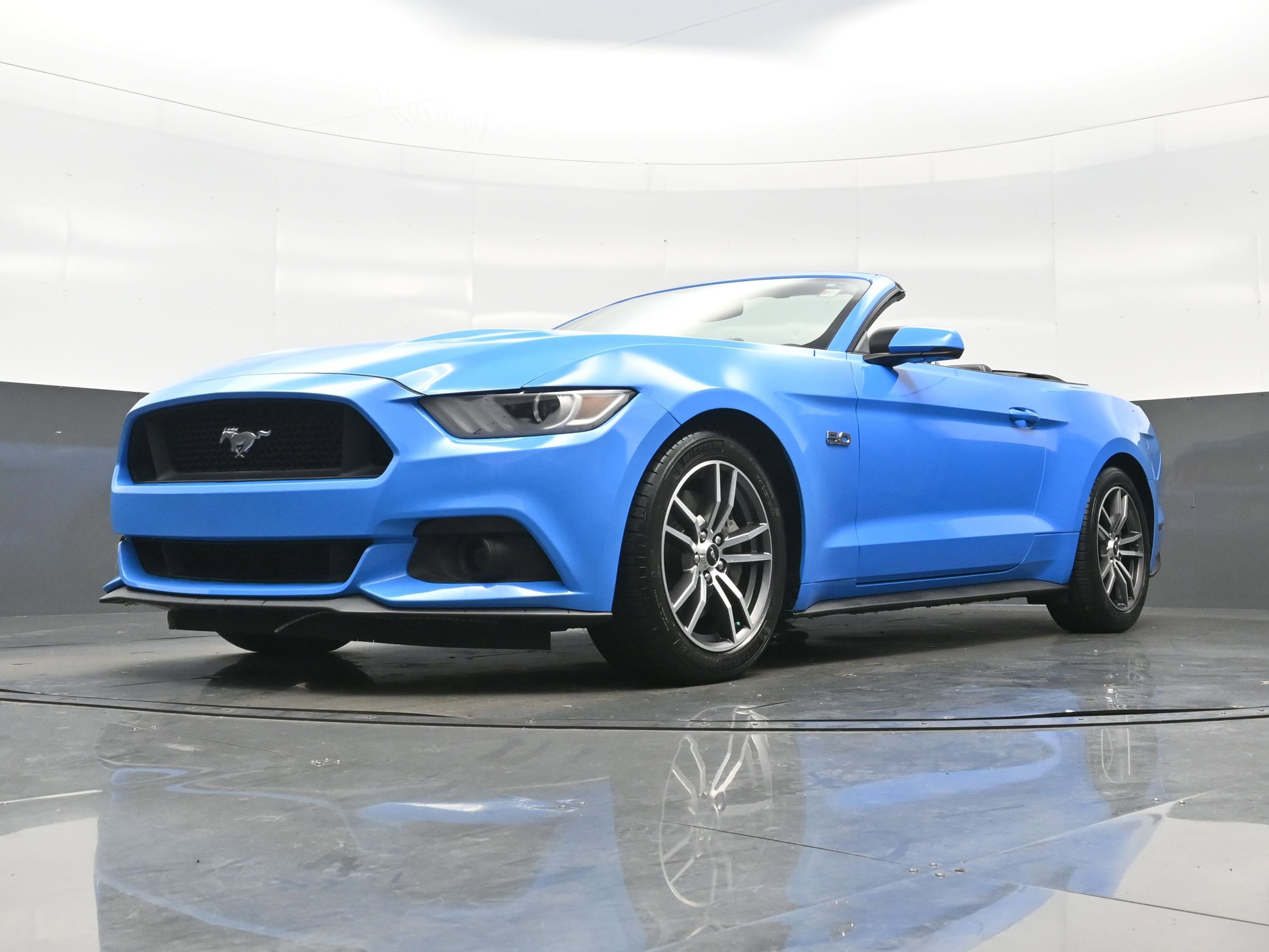 Used 2017 Ford Mustang GT Premium RWD image 24