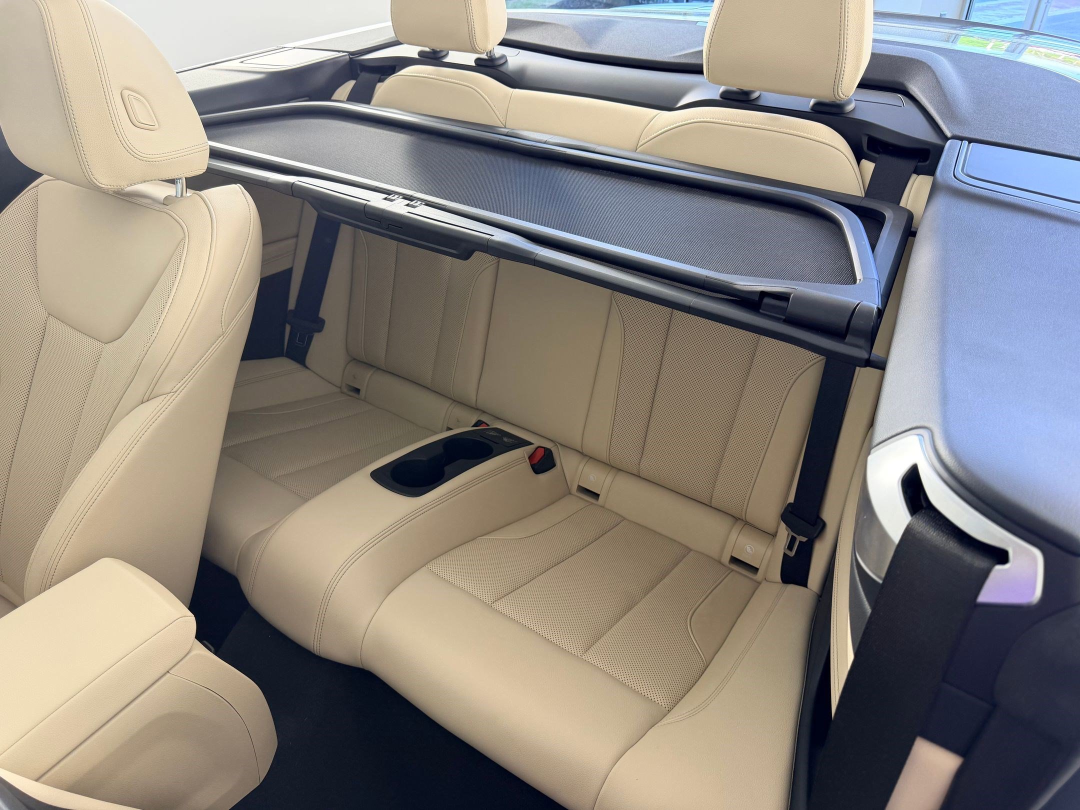 Certified 2025 BMW 430i Convertible RWD image 16