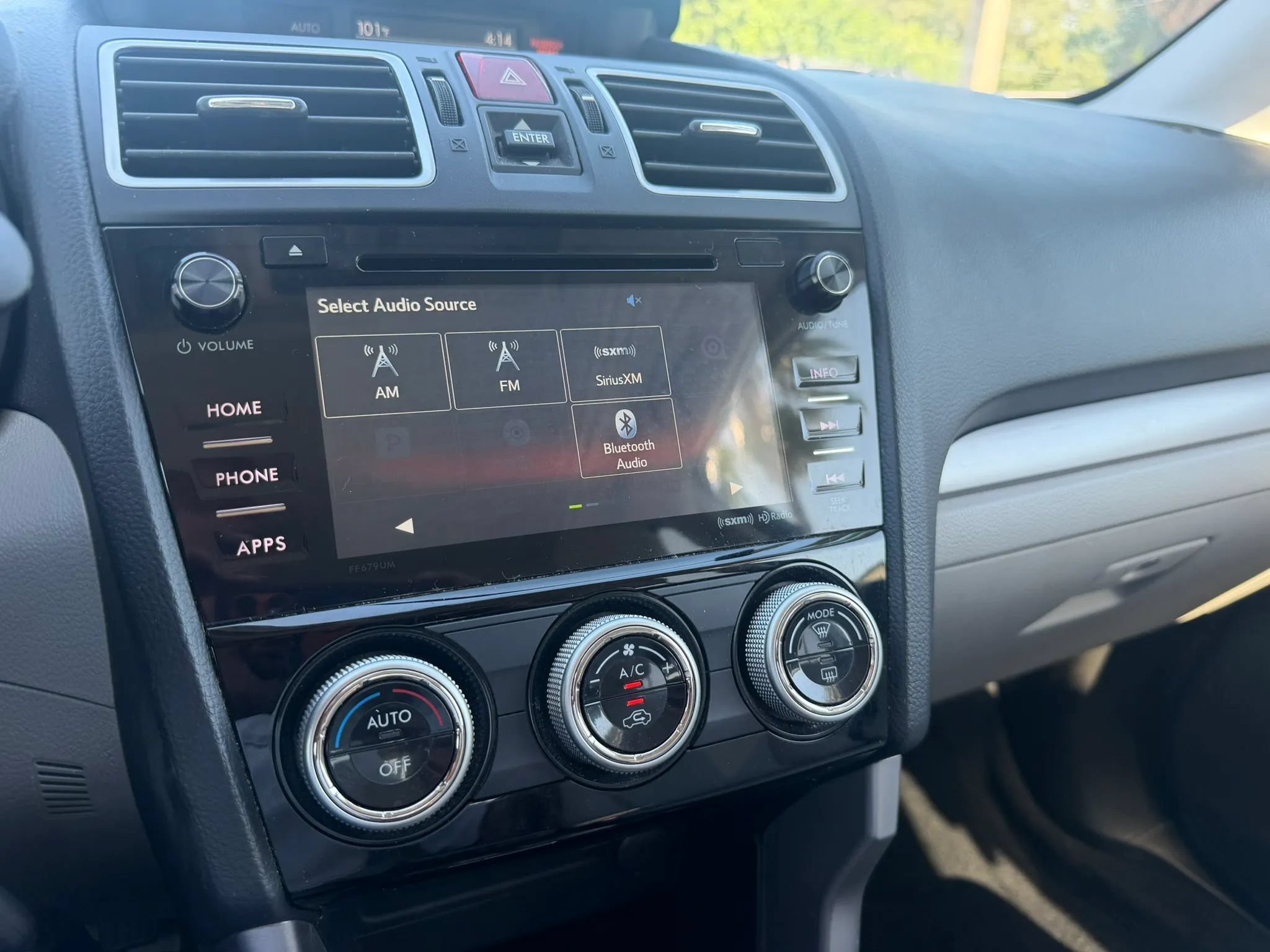 Used 2018 Subaru Forester 2.5i Premium AWD/4WD image 17