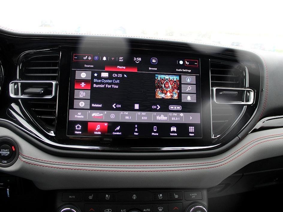 Used 2024 Dodge Durango Citadel w/ Tow 'N Go Package image 13