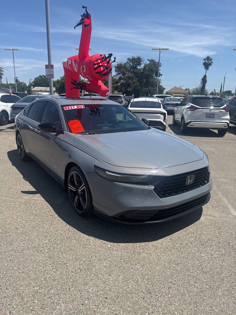 Used 2024 Honda Accord Sport image 2