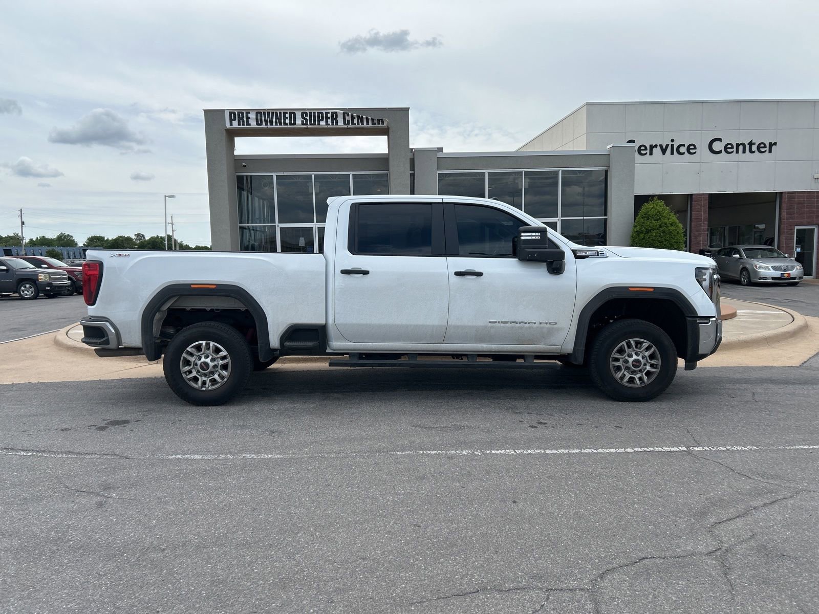 Used 2026 GMC Sierra 2500 Pro w/ 1SA Pro Safety Plus Package AWD/4WD image 4