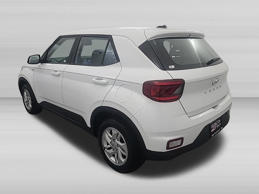 Used 2024 Hyundai Venue SE FWD image 6