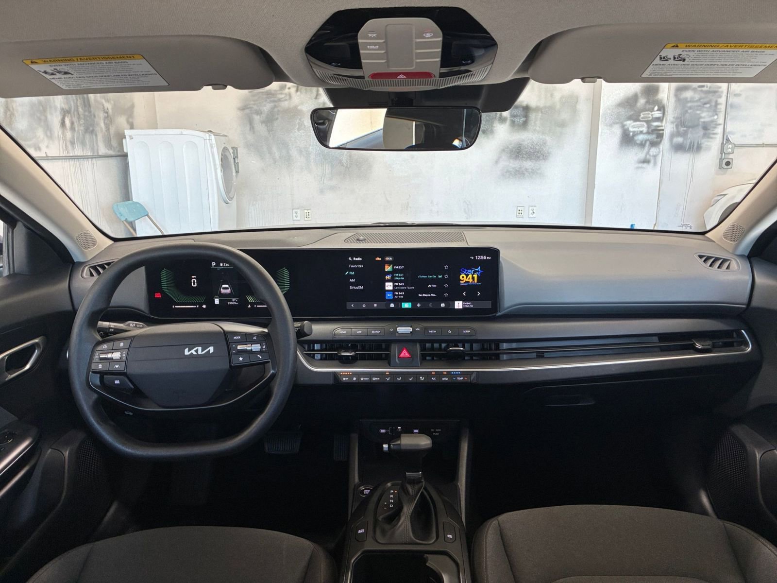 Used 2025 Kia K4 LXS image 32