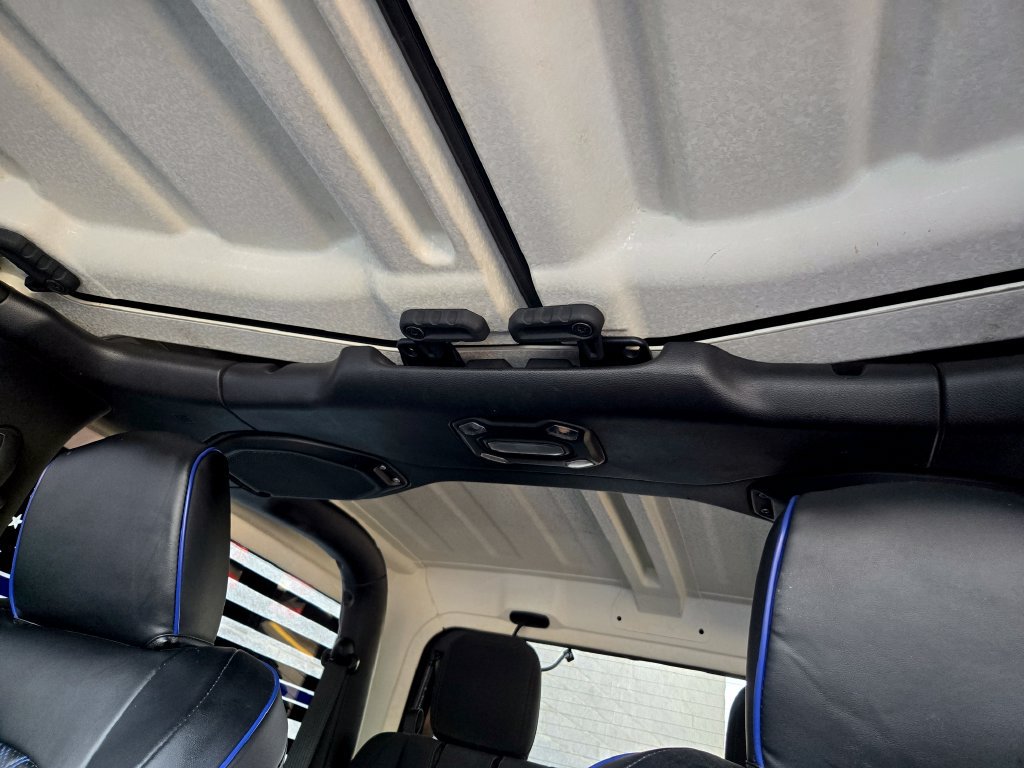 Used 2019 Jeep Wrangler Sport AWD/4WD image 34