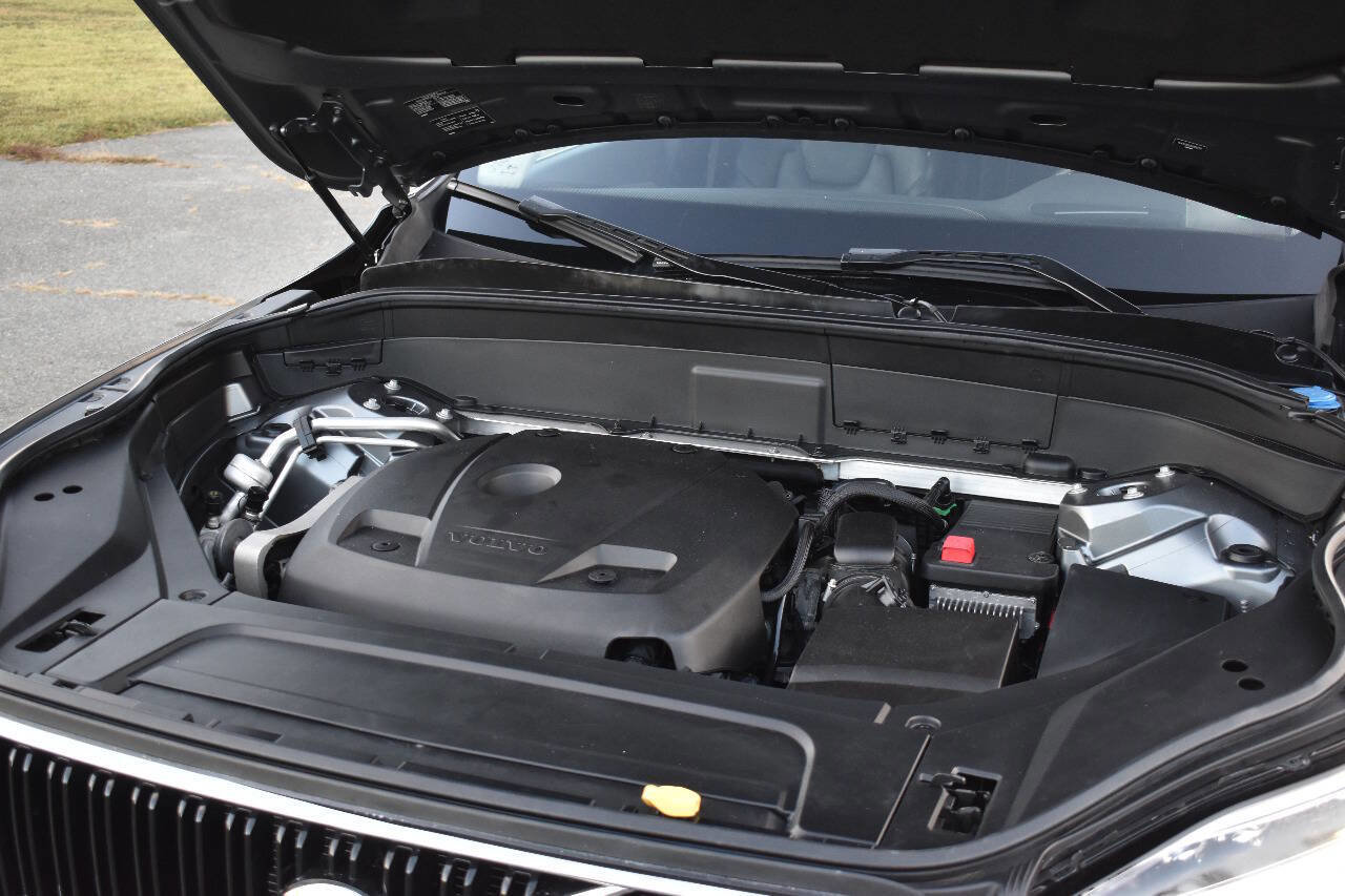 Used 2017 Volvo XC90 T6 Momentum w/ Vision Package image 35