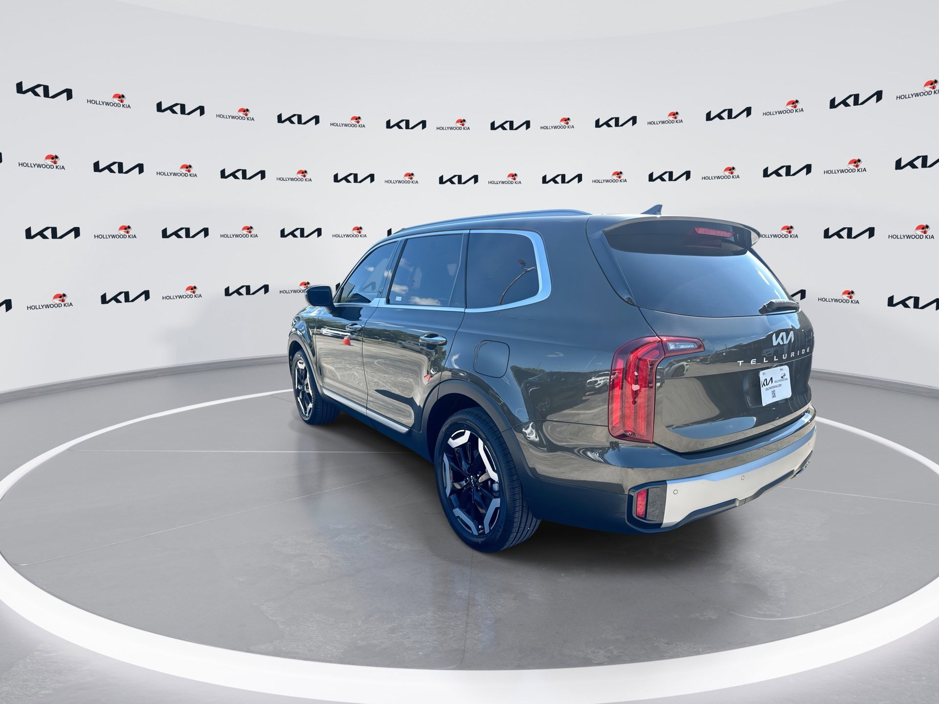 Certified 2023 Kia Telluride S AWD/4WD image 6