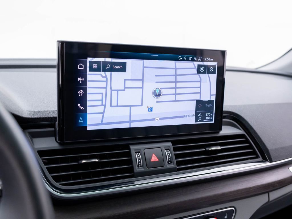 Used 2024 Audi Q5 e Premium Plus w/ Premium Plus Package image 24