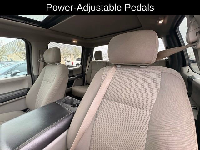 Used 2017 Ford F350 XLT w/ XLT Premium Package image 13