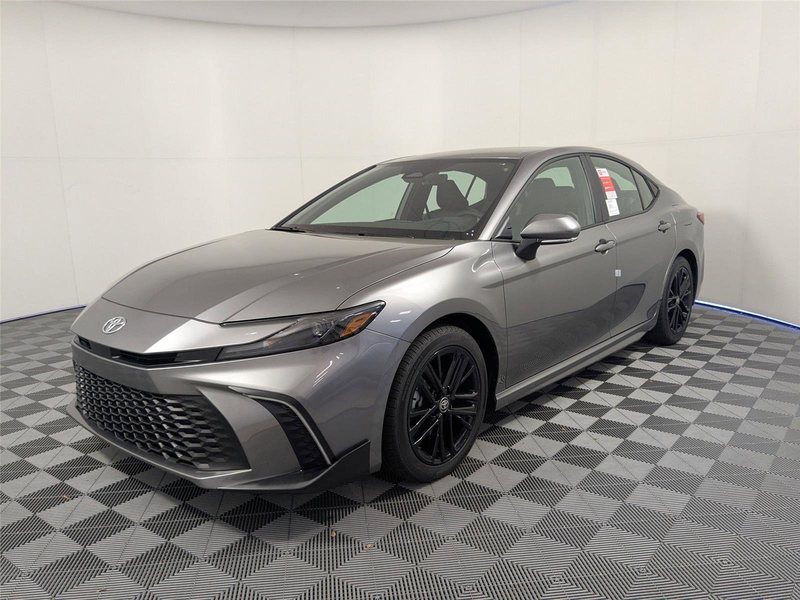 New 2026 Toyota Camry SE video 1