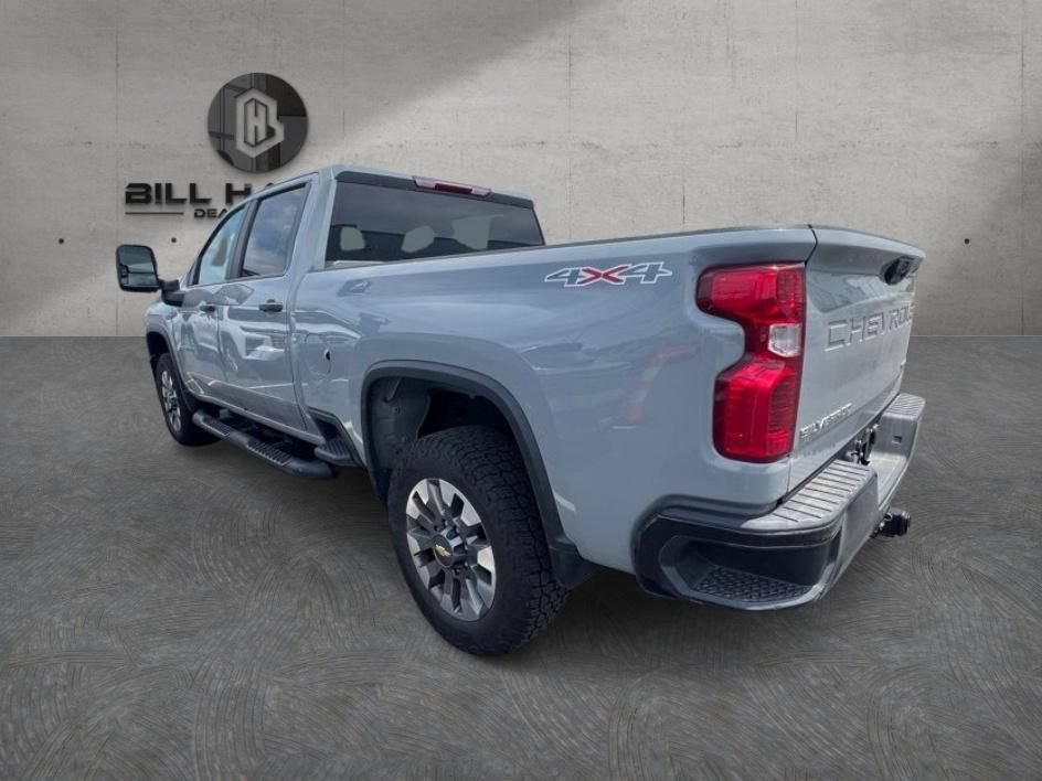 Used 2024 Chevrolet Silverado 2500 Custom w/ Custom Convenience Package AWD/4WD image 3