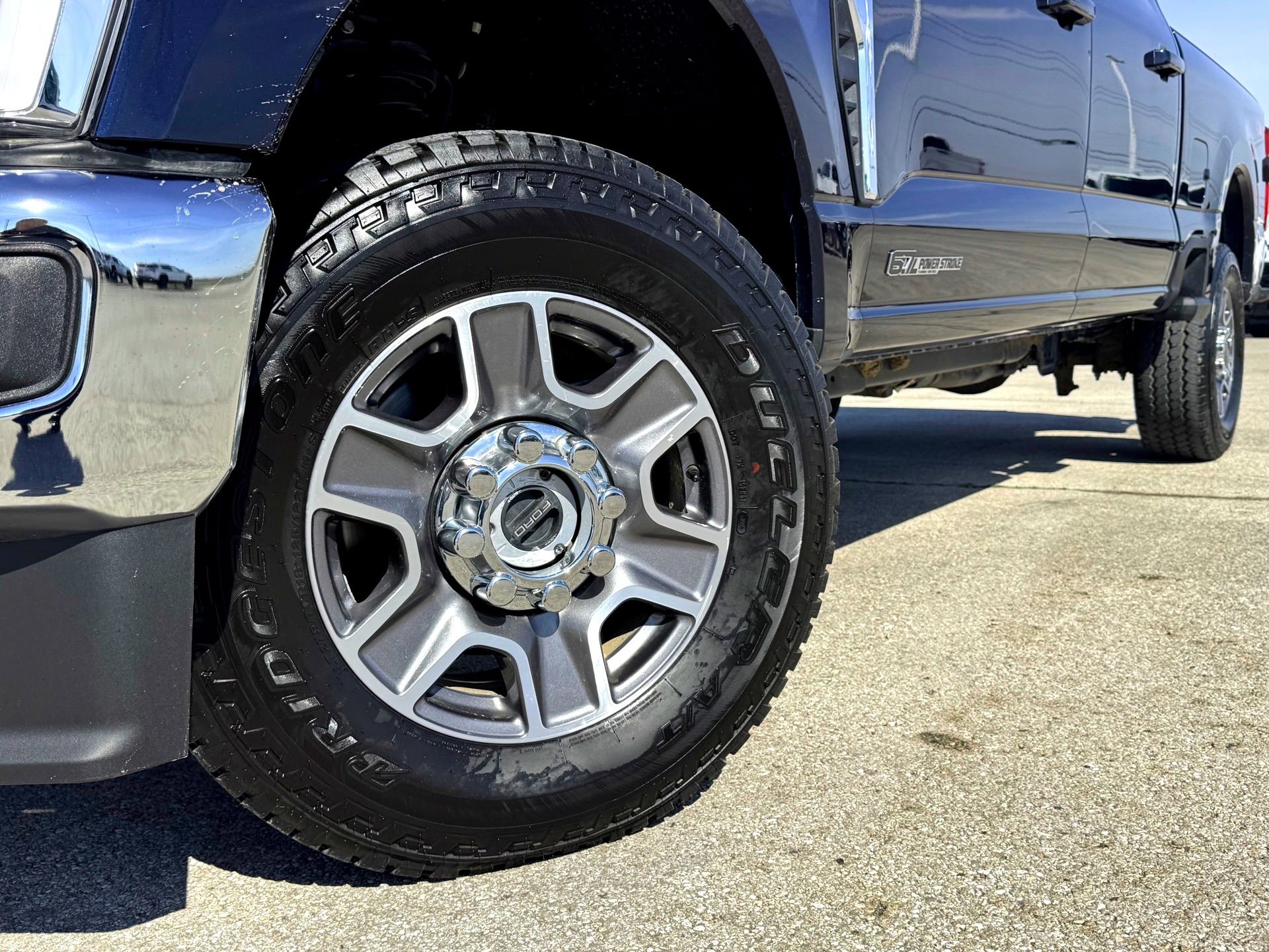Used 2024 Ford F250 Lariat AWD/4WD image 2