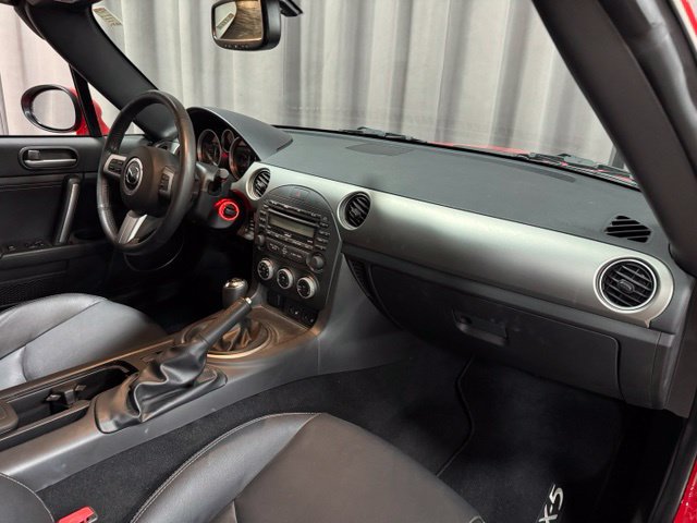 Used 2012 MAZDA MX-5 Miata Grand Touring w/ Premium Pkg RWD image 15