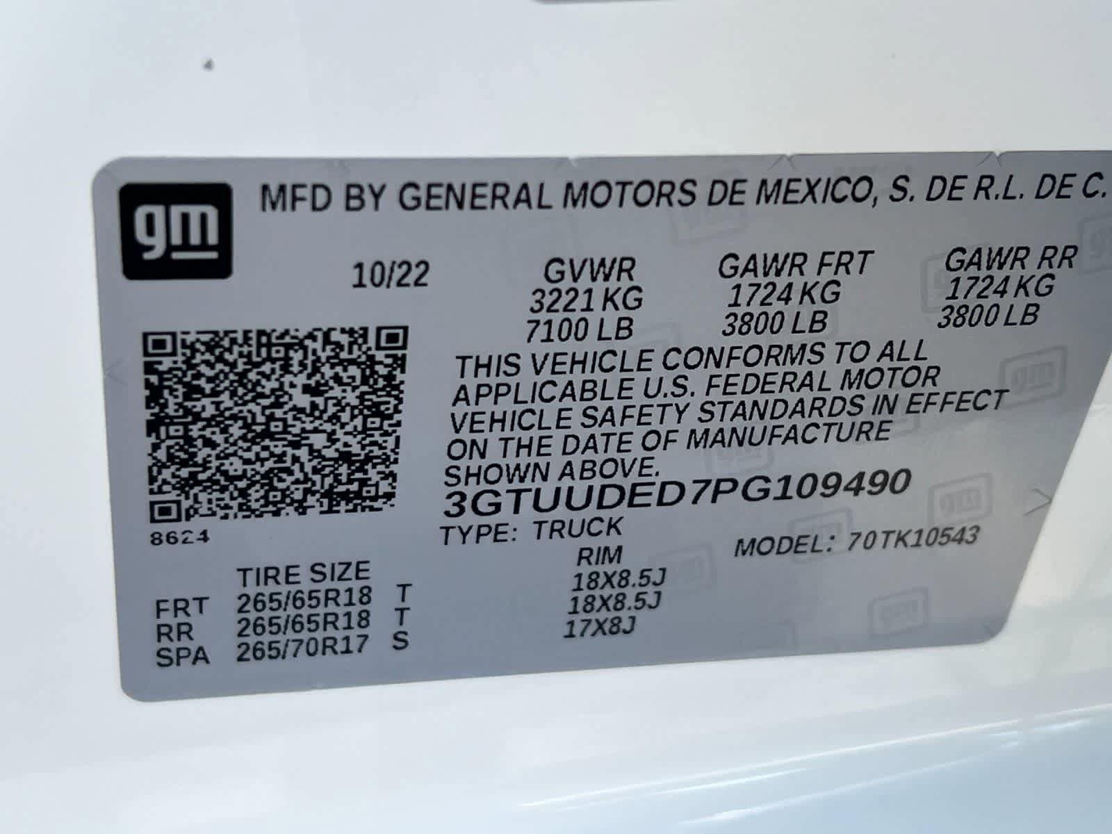 Used 2023 GMC Sierra 1500 SLT w/ SLT Convenience Package image 30