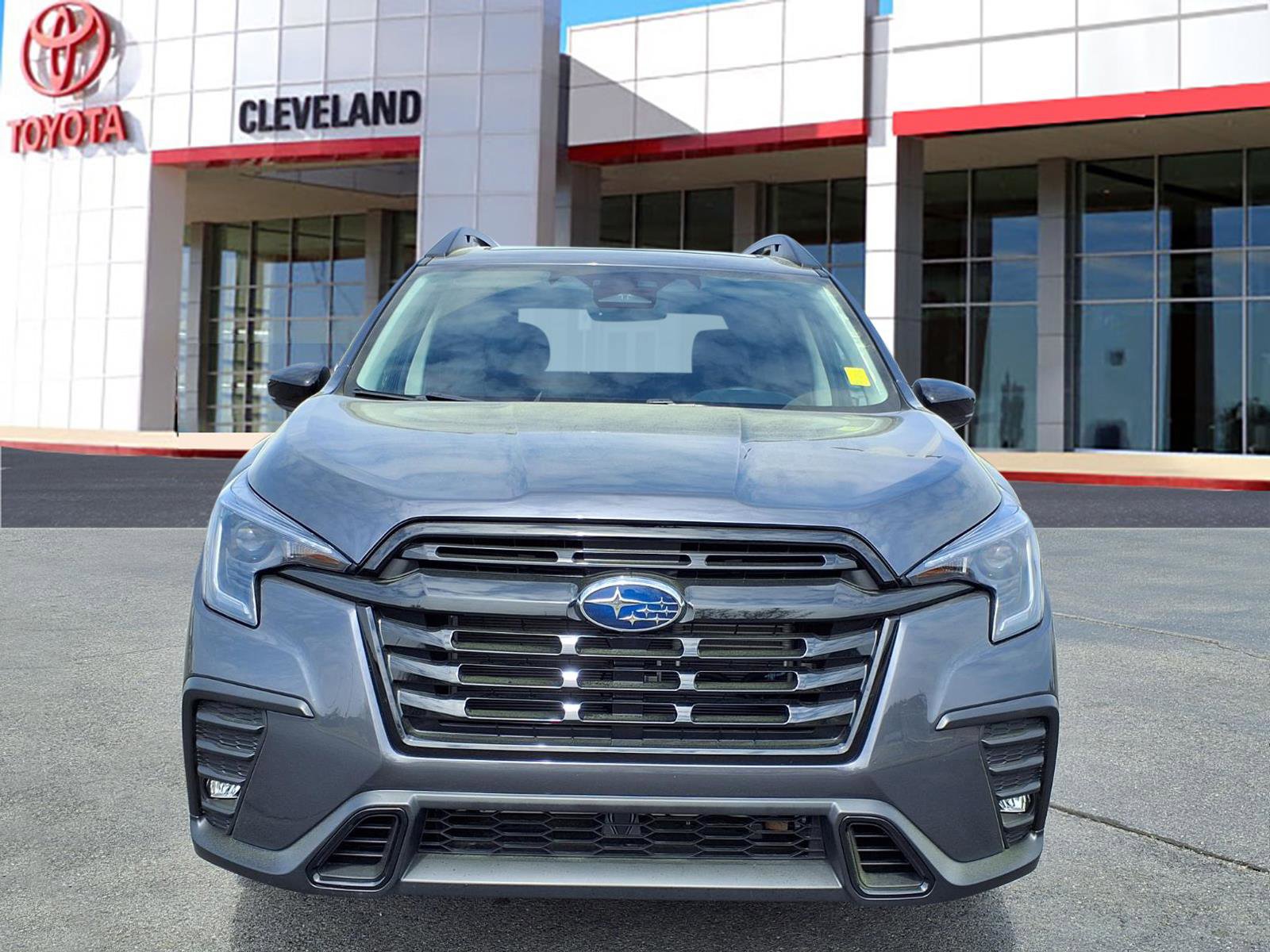 Used 2025 Subaru Ascent Onyx Edition w/ Popular Package #2 AWD/4WD image 3