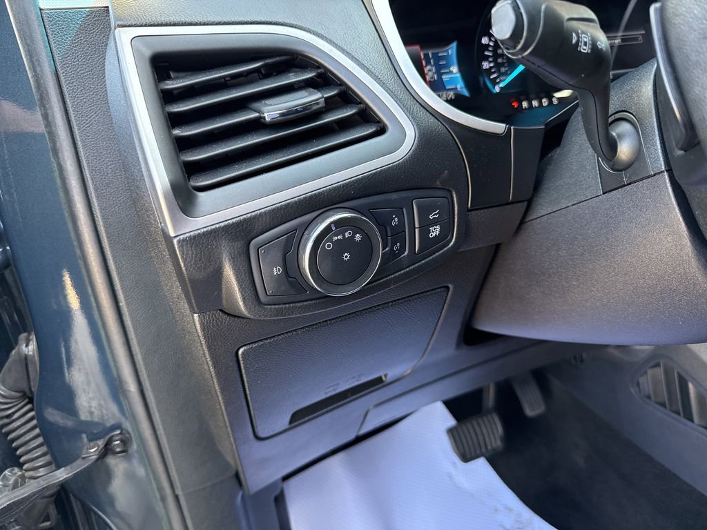 Used 2019 Ford Edge SEL w/ Equipment Group 201A AWD/4WD image 29