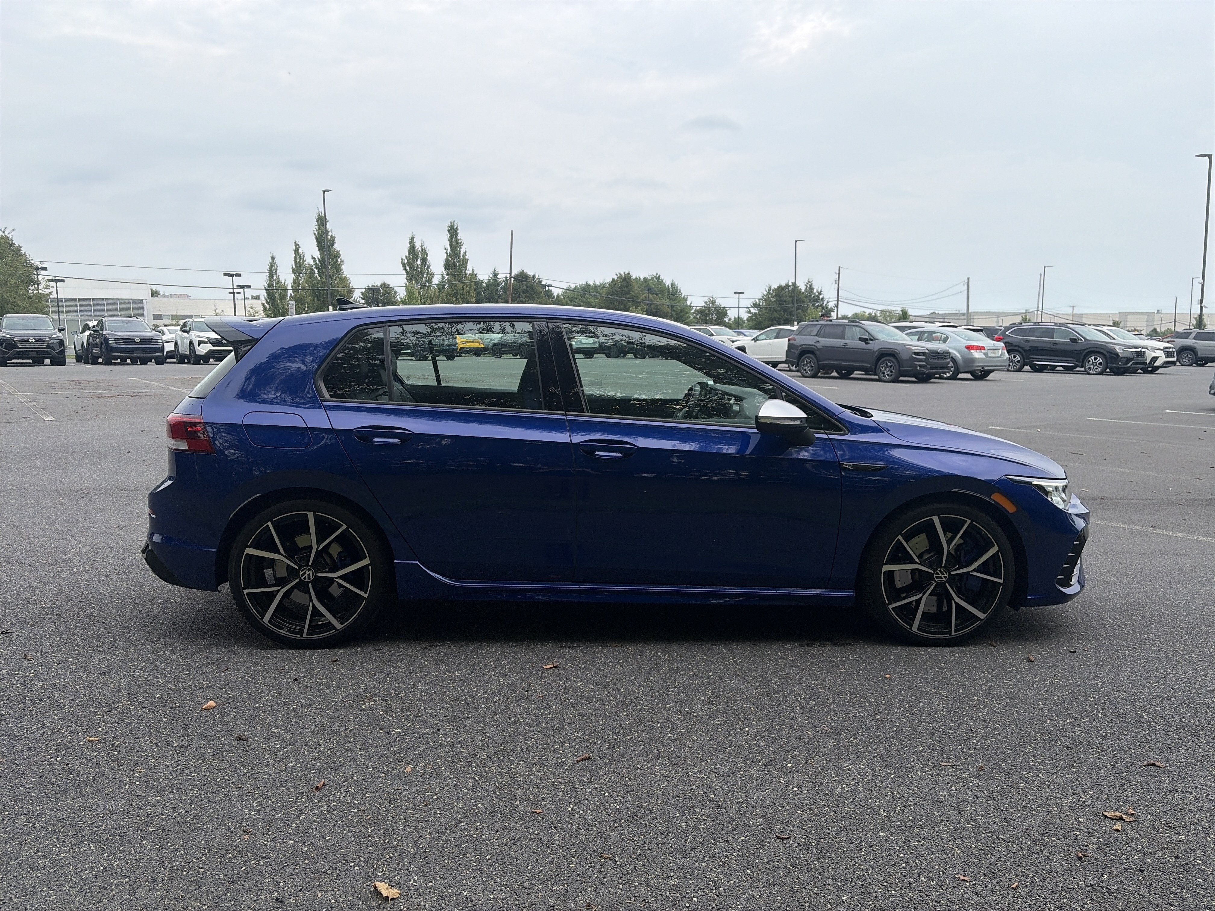 Used 2024 Volkswagen Golf R AWD/4WD image 4