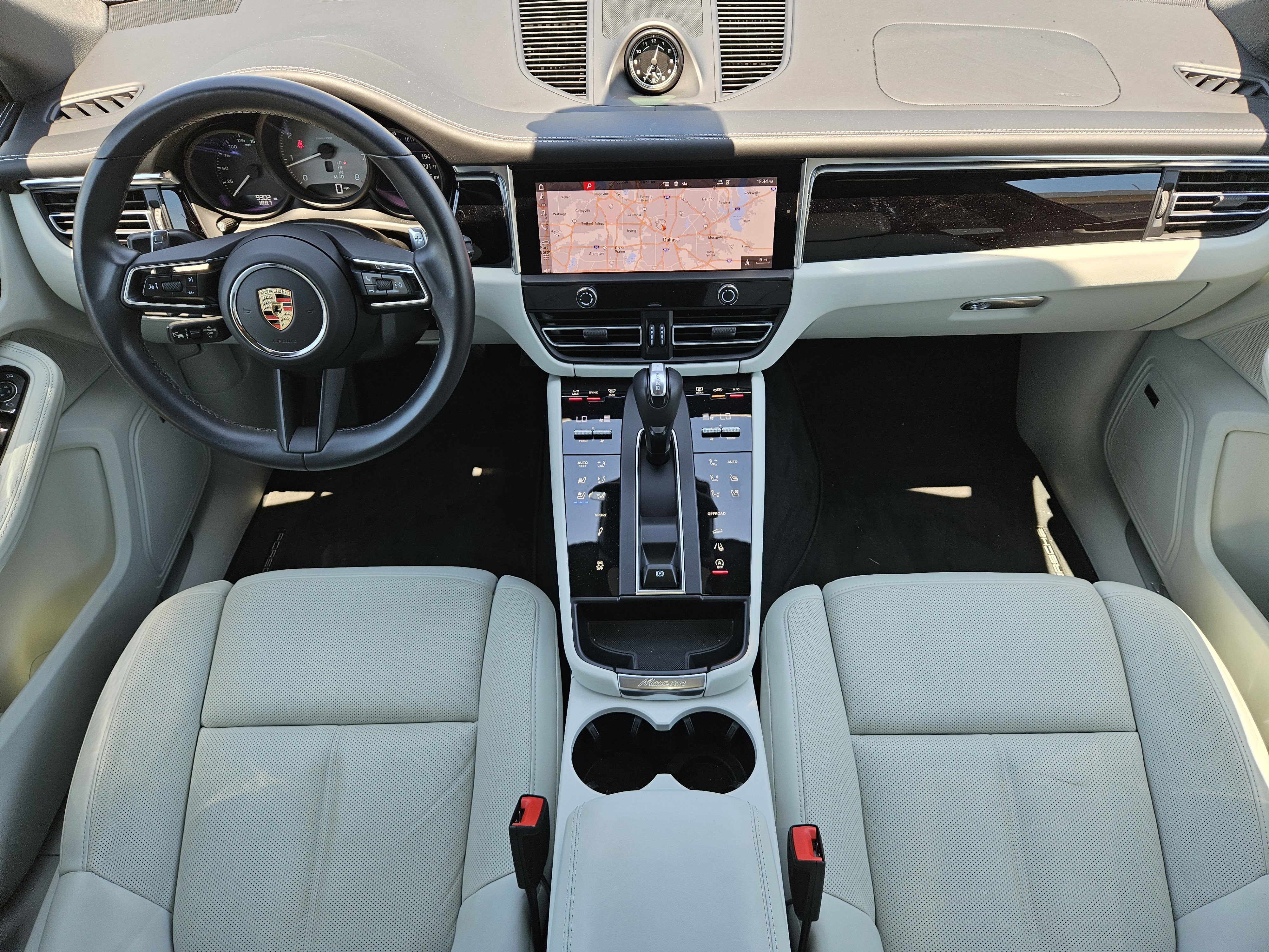 Certified 2024 Porsche Macan S AWD/4WD image 24