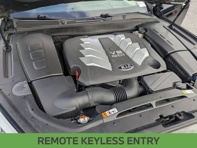 Used 2017 Kia K900 Luxury w/ VIP Plus Package image 12