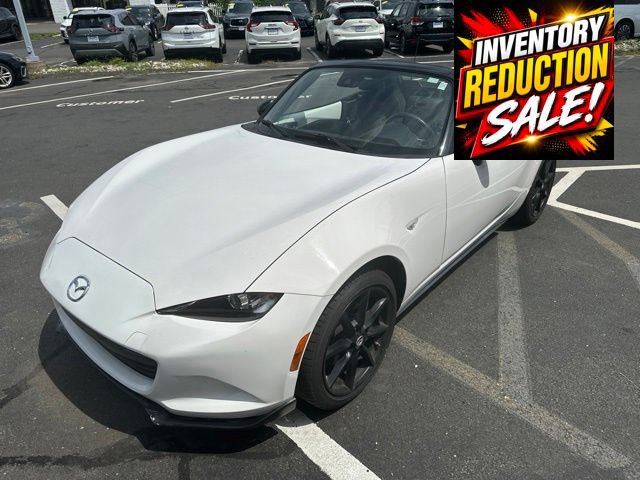 Used 2020 MAZDA MX-5 Miata Club RWD image 11