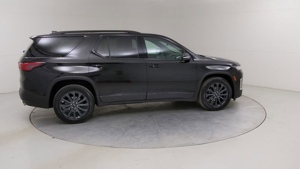 Used 2023 Chevrolet Traverse RS AWD/4WD image 14