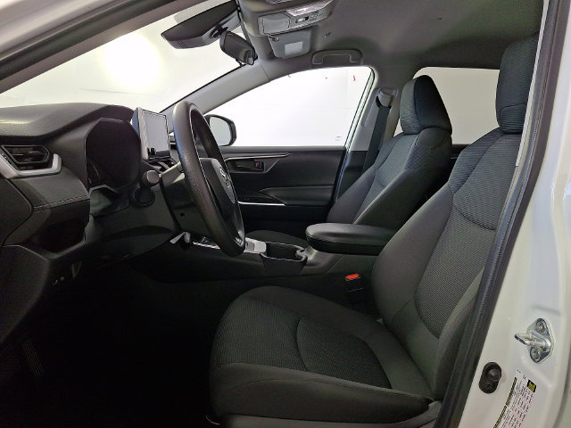 Used 2023 Toyota RAV4 LE FWD image 15