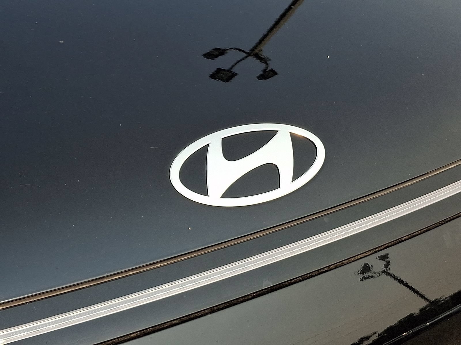 New 2026 Hyundai Kona Limited FWD image 7