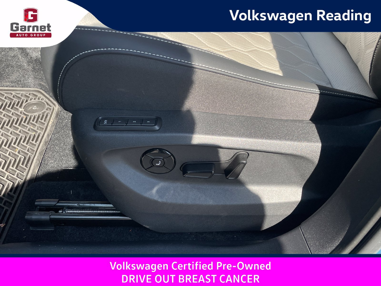 Certified 2025 Volkswagen Tiguan SEL R-Line AWD/4WD image 37
