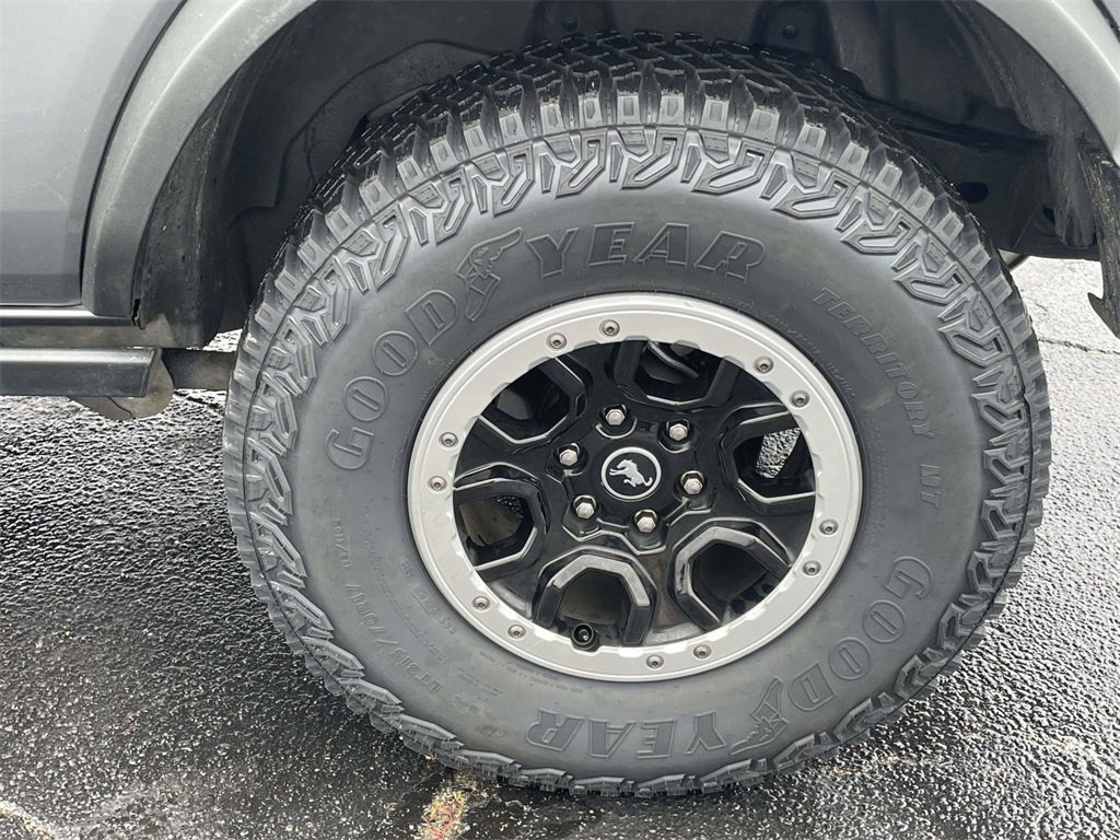 Used 2023 Ford Bronco Badlands w/ Sasquatch Package image 9