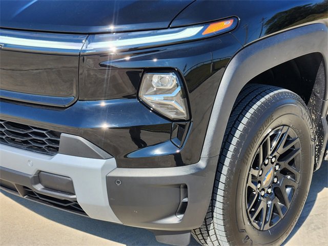 New 2026 Chevrolet Silverado EV LT image 7